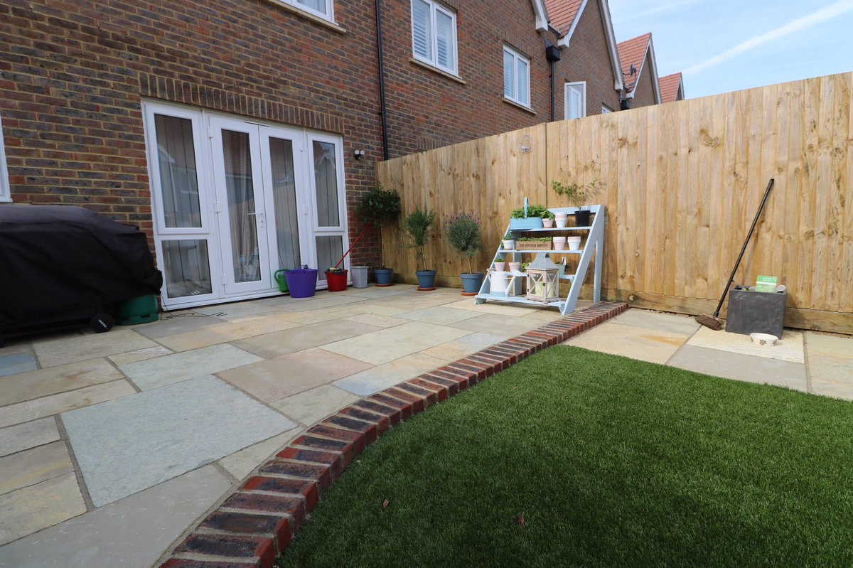 KeystonePaving's tweet image. Another fine installation using Morsica Cream Limestone supplied by @RockUniqueLtd