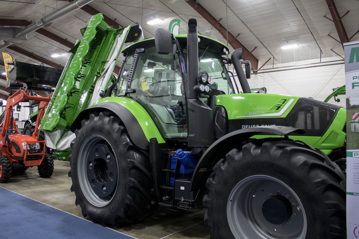 McHaleOfficial's tweet image. This week McHale were exhibiting at Pacific Agriculture Show through our dealer Matsqui Agri Repair. Check out the display they had on show! #McHale #Fusion3Plus #ProGlide #C460 #Orbital #Farming #Agriculture #Deutz