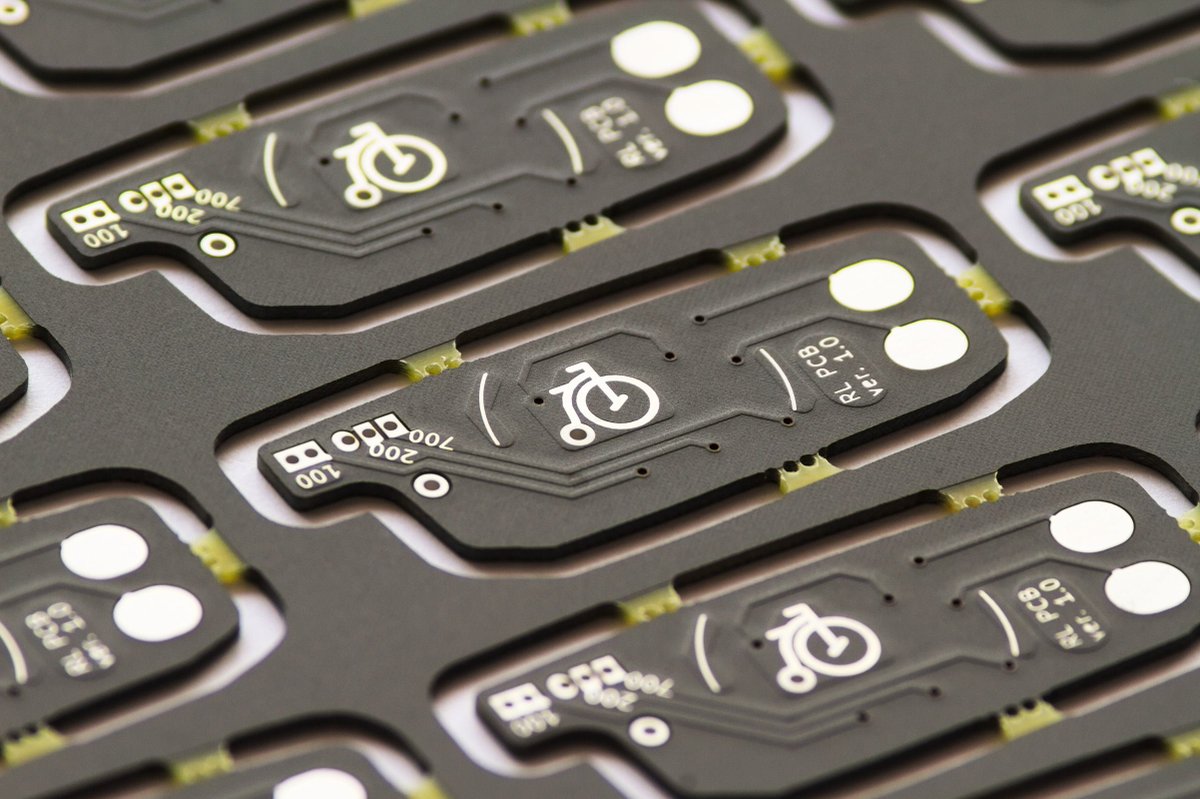 araralights's tweet photo. There is a small penny-farthing in every Arara :) #pcb #electronics #gadgets #araralights #batteryfree https://t.co/oFrjO8toi4