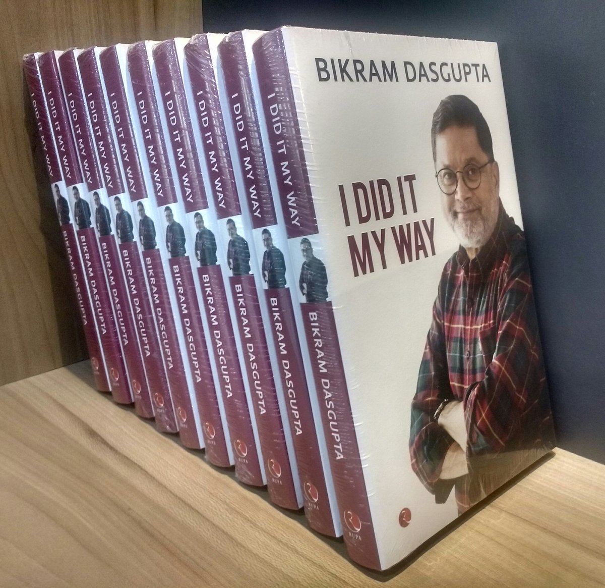 IDidItMyWayBook's tweet photo. Bikram Dasgupta's (@bikramd) I Did It My Way - the story of a middle class boy whose impatience led to his success.
3 Days to go before you can read about the birth of IT in India through the eyes of one of the pioneers.
#FirstLook #IDidItMyWay #BikramDasgupta #Memoire #BDG https://t.co/S2FjBcVgUl
