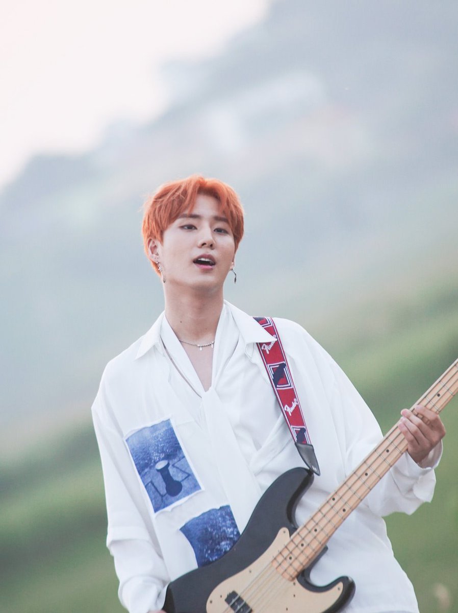 jinyoungaah's tweet photo. @Vaporgency Hello I'm Young.K 93line, Bassist, Vocal and Rapper from Day6 wanna join Vapor. Mind to verif me? #Vaporgency https://t.co/SE5foUWvO1