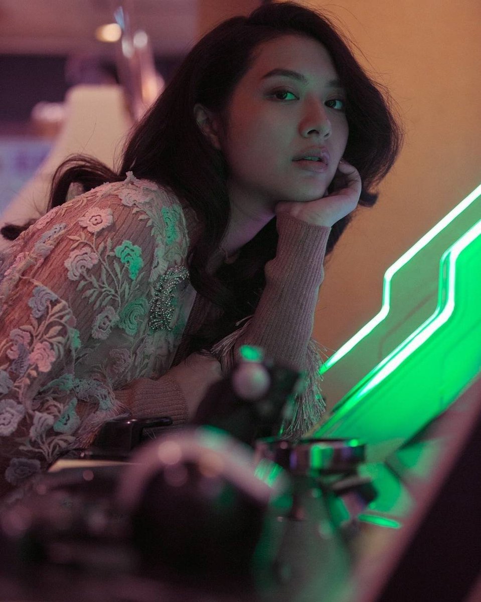 carbaranoo's tweet photo. @disayaofficial presents #DISAYAbunka Spring/Summer 2018: One Day with #มิวนิษฐา 📸 okmagazinethailand https://t.co/Szok6rMMFY