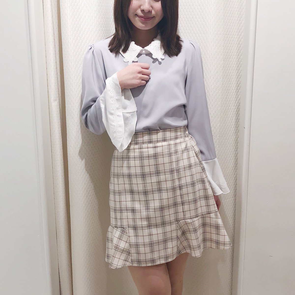 Anmille 新宿ルミネエスト店 Coordinate 襟レースブラウス チェック切り替えsk 春らしい涼しげなコーデ ブラウスは袖のレースが可愛らしい1枚 Tops 5 900 Tax Skirt 5 400 Tax