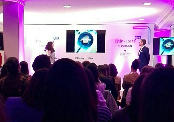 EstherPF's tweet photo. Una historia. Solo una para comunicarla en todos los canales. 🙏 Hay que decir adiós a las estrategias diferenciadas entre PR, Digital y Publi #afterbrand #ThinketersLive #IBEROSTARlasletras https://t.co/ktk7Zuc6Yo