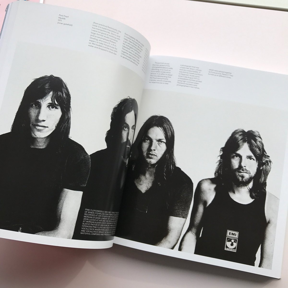 별책부록 서점 on Twitter " (Thames&Hudson) 디자인 에이전시 Hipgnosis 힙노시스에 의해 만들어진