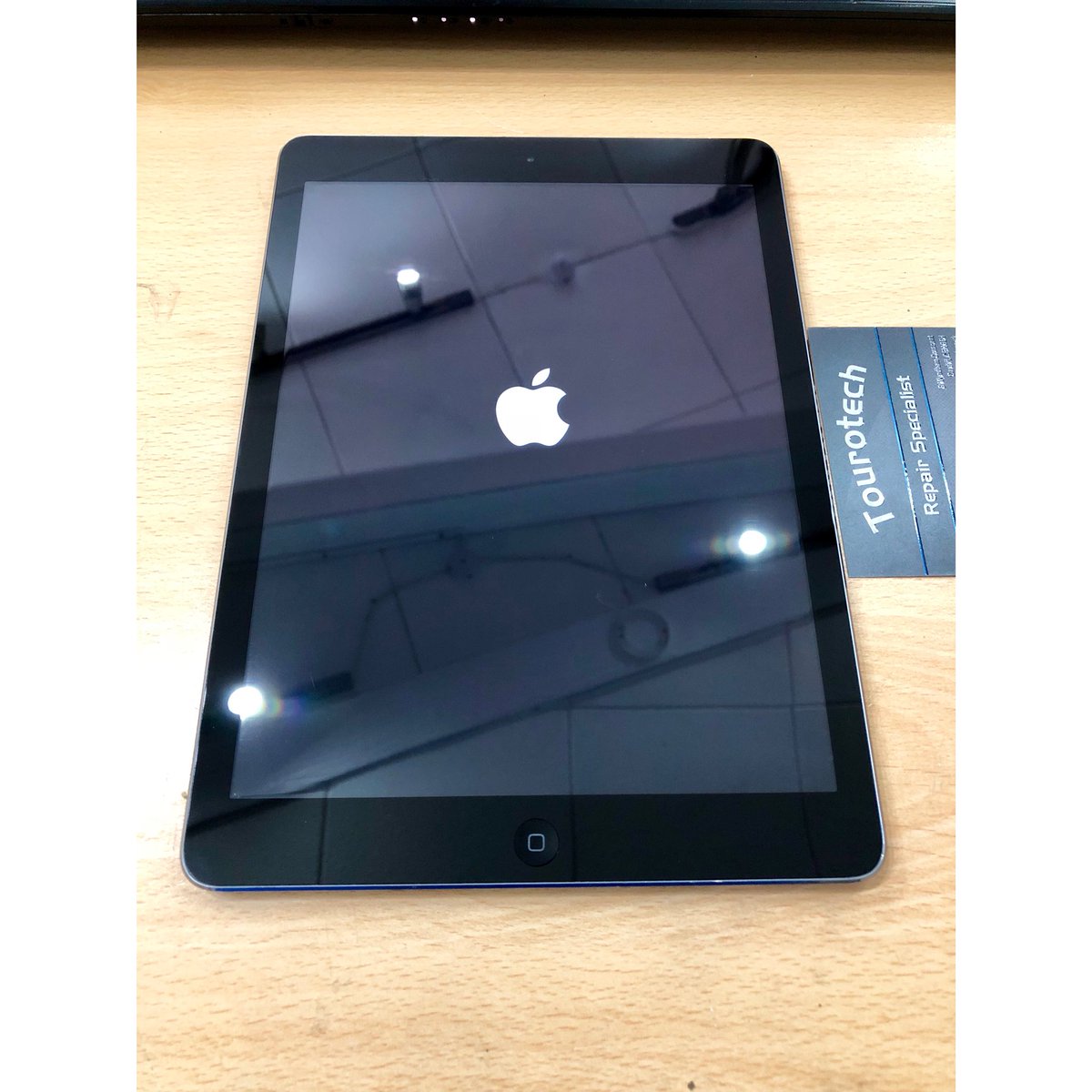 TouroTech's tweet image. iPad Air 1 Front glass Replacement 😁 #ipadrepair #tourotech #cardiff