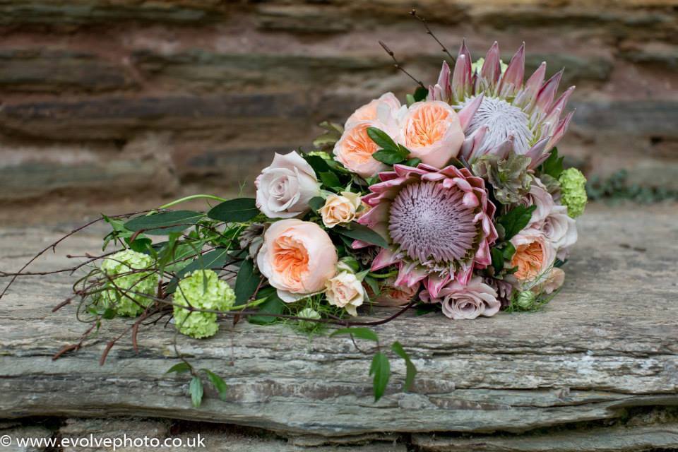 Pop over to our Facebook page goo.gl/T9vyPB for our #weddingwednesday supplier feature for highlighting the best #southwest #wedding suppliers..today it is <a href="/pumpkinandpye/">pumpkinandpye</a>  from #exeter #weddingflorist