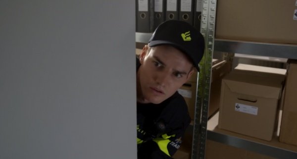iheartkyra's tweet photo. 2x02 - The Arrest Episode Screencaps: https://t.co/LtGJRypW8b #hunterstreet #hunterst #Nickelodeon #maemaerenfrow #stonyblyden #daancreyghton #thomasjansen #kyrasmith https://t.co/3uAY5a5US7