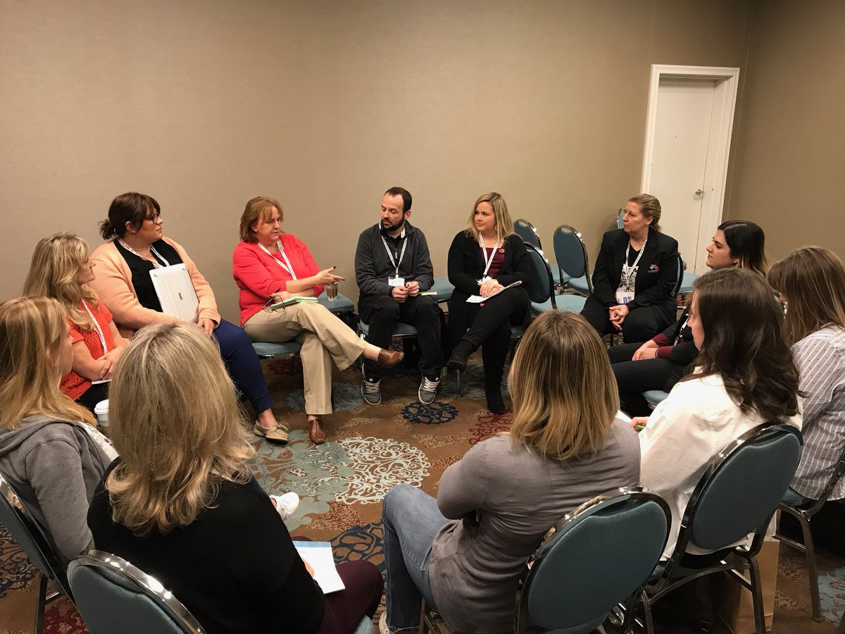 OCVS_Orlando's tweet photo. OCVS staff at #FLDVIPN18, ready to bring back lots of new info to implement in their online courses! https://t.co/DPdZBwx1mO