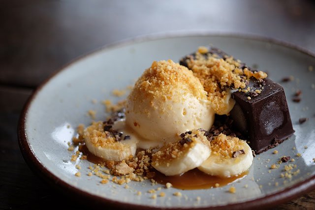 BareCornwall's tweet photo. Five new reviews up on the website, including brunch at @_Appletons, lunches at @gurnardshead &amp; @TheIdleRocks, supper at @Portgaverne1 and Burns Night at @theoldquayhouse.
For words and pictures see https://t.co/FOFl7g5bgt https://t.co/67eEstRBCJ