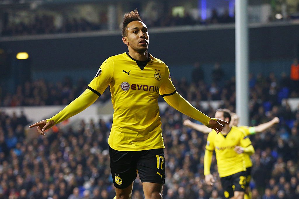 SkySportsStatto's tweet image. .@Aubameyang7 scored 100 goals for @BVB since the start of 15-16 season, 45 more goals than any player has scored for @Arsenal in this period

100 Pierre-Emerick Aubameyang

55 Alexis Sanchez
47 Olivier Giroud
32 Theo Walcott
24 Mesut Ozil