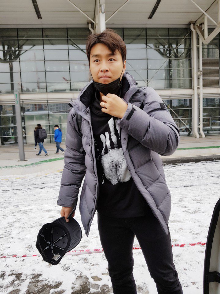 lsbparis's tweet image. 이동국선수의 안중근티셔츠 
2018년도 화이팅입니다