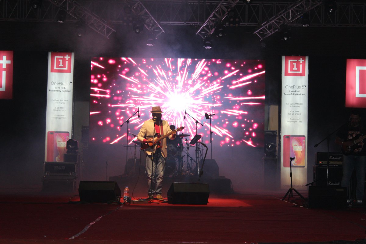 scommedia's tweet photo. Sharing few glimpses of “IIM Chaos 2018” which was successfully managed by SCOM Media.
@IIMA_Chaos @Benny_Dayal @ShirleySetia @SlimSulaiman @Agneelive #Chaos2018 #Innovation #MediaAgency #ScomMedia https://t.co/EuWdQFN1jy