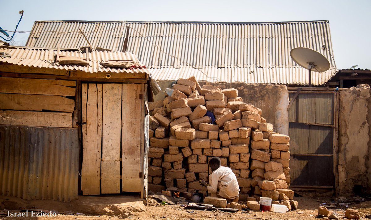 SDGsInteractors's tweet photo. #AsYouDeWatchBBNaija IDPs de live in poor, unhealthy conditions even for FCT. https://t.co/qu44YE7Frh