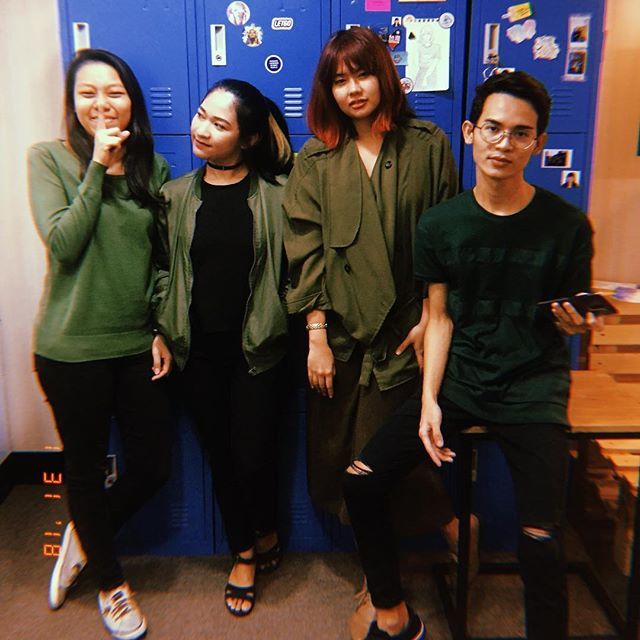 _echochannels's tweet photo. On Wednesdays we wear.. green!#helloecho https://t.co/SBqaDRrjWK