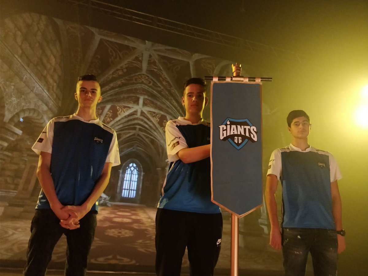 GIANTXGG's tweet image. Lo sentimos mucho, pero en la #SuperligaOrangeCR os vamos a abusar. #WeAreGiants