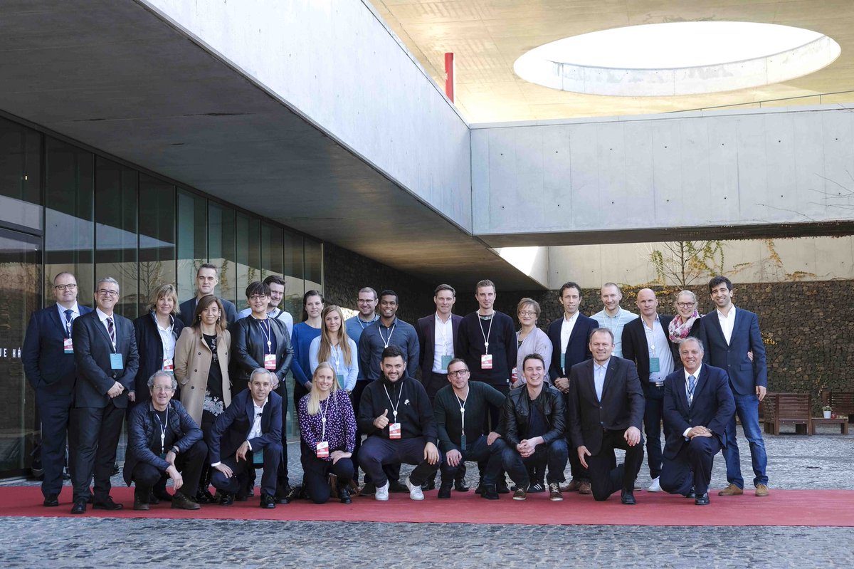 Group photo from our fantastic conference in Lisbon. The conference was carried through by <a href="/selecaoportugal/">Portugal</a> in close collaboration with <a href="/DBUfodbold/">DBU - En Del Af Noget Større</a> <a href="/UEFA/">UEFA</a> <a href="/SDUIOB/">Idræt og Biomekanik</a> #FootballIsMedicine