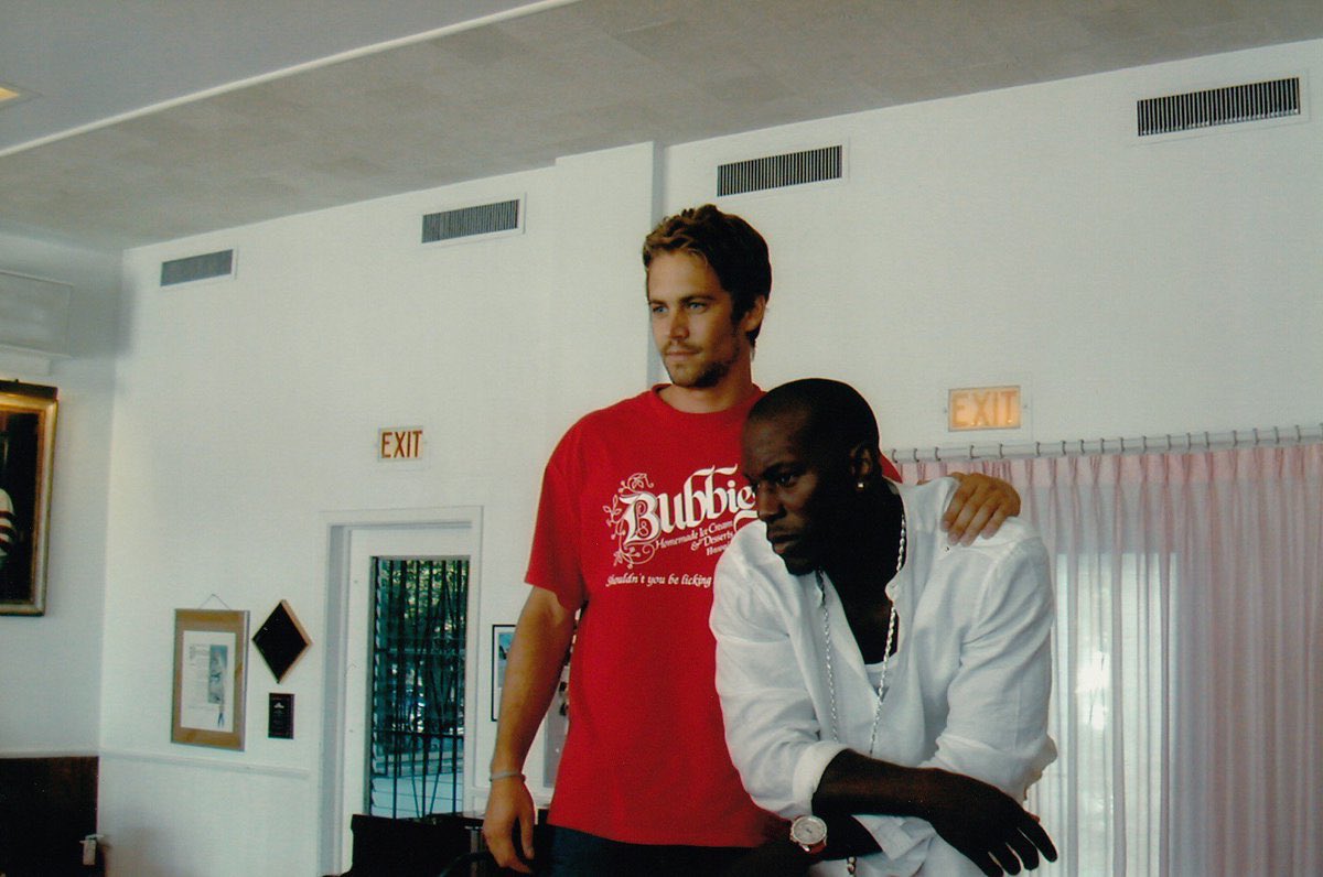 #PaulWalkerWednesday
Rare photo from 1st rehearsal right after <a href="/RealPaulWalker/">Paul Walker</a> &amp; <a href="/Tyrese/">Tyrese Gibson</a> met in Miami #2Fast2Furious