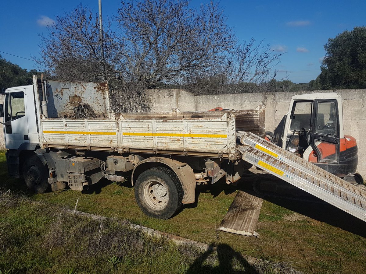 This <a href="/Iveco/">IVECO</a> 190 truck was recovered by #carabinieri driven by the operators of the Secure Operating Centres from @VodafoneAuto. vdfn.biz/tw5O