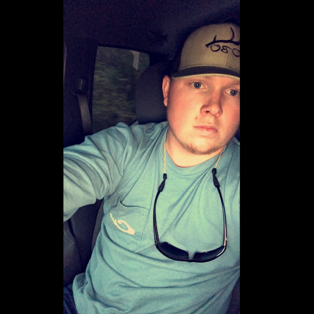 rdeakle80's tweet photo. #NewProfilePic https://t.co/PyeTzpdT5T