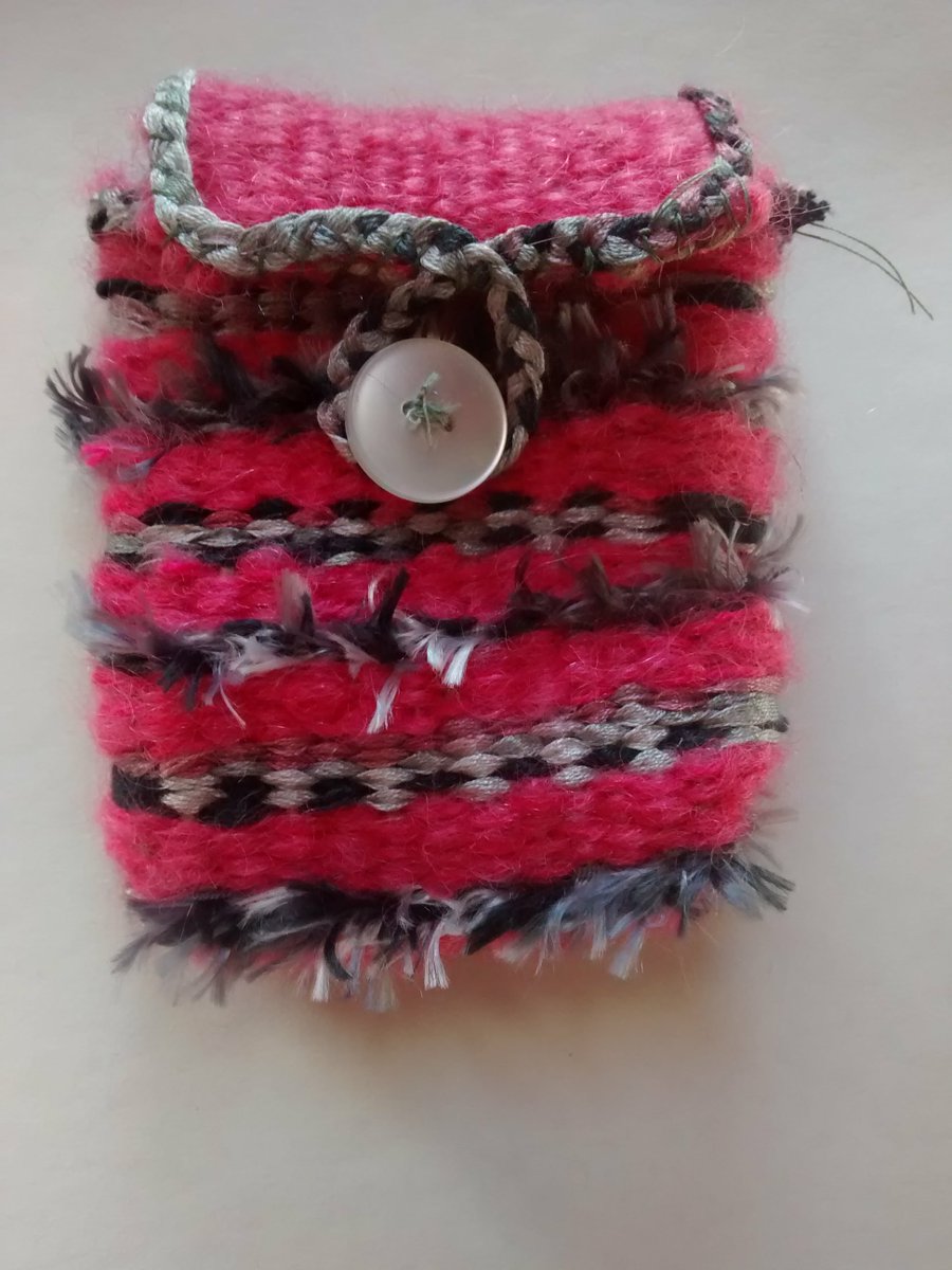 minouchecoussi's tweet photo. @bssnews Traditional weaving project completed by the grade nine art class as part of their FCA.  Awesome Emily, Cameron, Khyonc, Alida, and Gavynn! https://t.co/lGwhZHmDZ5