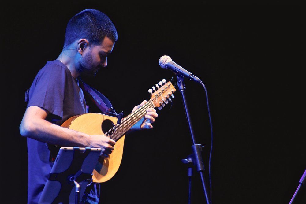 Músicos como <a href="/jorgetmandolina/">Jorge Torres</a> marcan pauta en la historia musical de Venezuela ¡No dejes de verlo en #NochesdeGuataca mostrando su repertorio en el inusual formato de mandolina, bajo (<a href="/edwingarellano/">Edwin Arellano</a>) y batería (<a href="/cajonesaiku/">Julio César Alcocer</a>)! |#04feb <a href="/trasnochocult/">Trasnocho Cultural</a> 11am |bit.ly/2ncXkAN