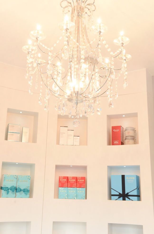 At True Medispa, we are passionate about delivering a 5 star service which means we pride ourselves on our #beautiful, #chic and #relaxing clinic! 

If you’ve visited us recently, we’d love for you to leave a #review on our #Facebook page. #twickenham #WednesdayMotivation