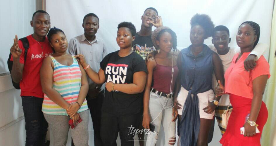 ToTheYoungsters's tweet photo. 1/4 Introducing the casts of the series
.
.
.
Crew (IG):
@brown_jhoesy
@bra_nii_gh
@vespar_klassik
@qweku_kherry
@qwodjo_tharz
@onc_studio https://t.co/xHVpZ5G1a4