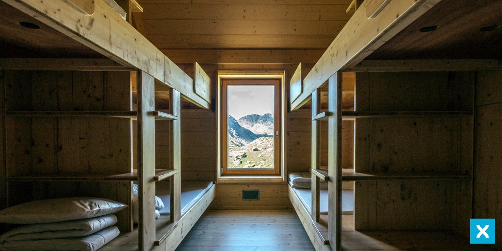 A refuge in the mountain at 2,488 metres of altitude. Snow all over. An unforgettable night. Come spend a night at the Illa Refuge accompanied by guides.🏠❄️

📸 Jose Otero

+INFO:
livingpasgrau.com       
🇦🇩(+376) 872 927
🇪🇦 (+34) 935 110 730
🇨🇵(+33) 524 578 214