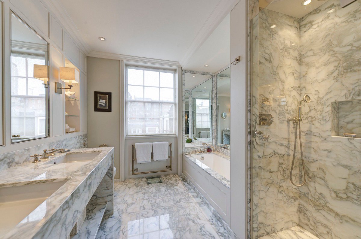 UKSIR_'s tweet photo. Have you seen a more beautiful Grade ll listed townhouse? Wilton Place, #Knightsbridge is a new exclusive property to #SIR. Contact Tom +44 7525595961
#LIVESothebys #SothebysRealty #LuxuryProperty #LuxuryRealEstate #Kensington #Chelsea #London #Harrods #HydePark #TheBerkeley https://t.co/IyMe4skmKD