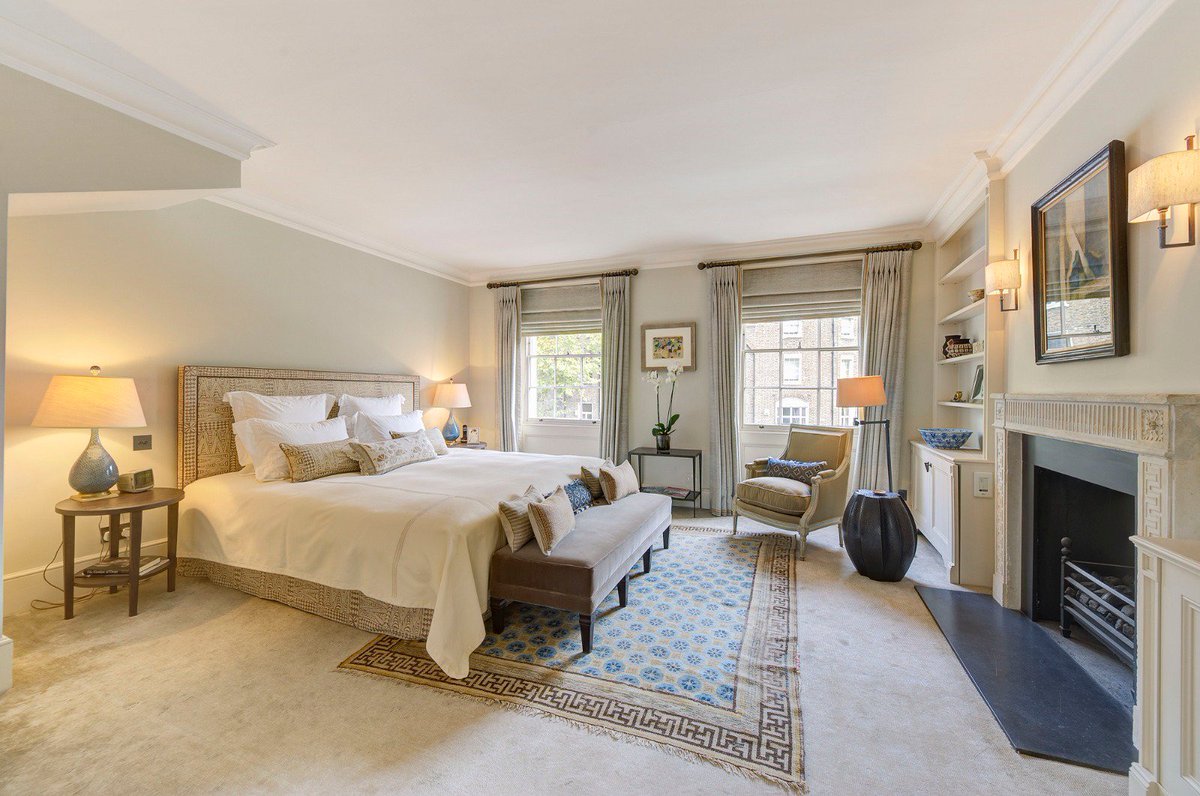 UKSIR_'s tweet photo. Have you seen a more beautiful Grade ll listed townhouse? Wilton Place, #Knightsbridge is a new exclusive property to #SIR. Contact Tom +44 7525595961
#LIVESothebys #SothebysRealty #LuxuryProperty #LuxuryRealEstate #Kensington #Chelsea #London #Harrods #HydePark #TheBerkeley https://t.co/IyMe4skmKD