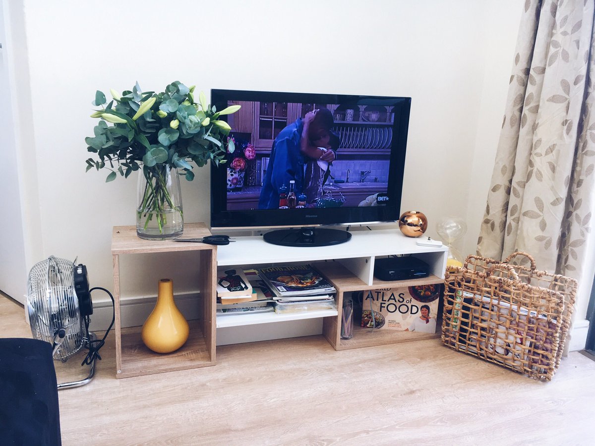 Luyanda_Maf's tweet photo. @CelesteKhu @MrPriceHome #kityourdigs with @MrPriceHome please 👀 https://t.co/RNhU0mDoec