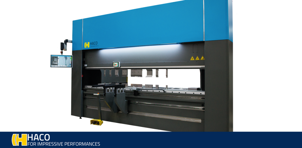 haco_com's tweet photo. Our #EuroMaster-S is a General level pressbrake with market oriented execution with extensive choice of options, standard with #Innovative 2D Multi Touch graphical control, and Integration of advanced #safety equipment.  Discover more : https://t.co/AsdODmSB07 https://t.co/CAqVXtX6KS