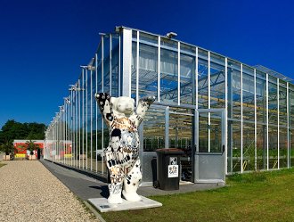 Urban Farming Infotour @ ECF Farm Berlin. Aquaponics, folks!
goo.gl/posts/d3upm