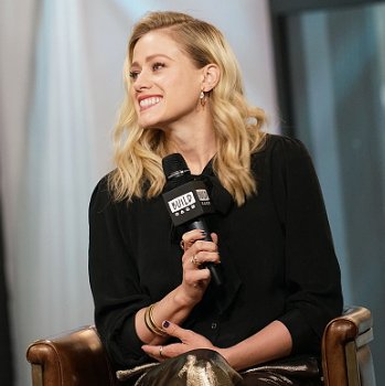 Magicians_Fans's tweet photo. @OliviaDudley visits the Build Series at Build Studio on January 31, 2018 in New York City. https://t.co/yIkdvtZK7L