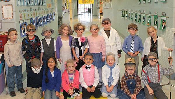 Branch_BISD's tweet photo. Branch Bears are 100 Days SMARTER! ⭐This Friday we will celebrate the 100th day of school! ⭐ Students can dress like they are 100 years old OR wear something representing 100. #TellTheStory #BranchBears https://t.co/j4EiSGxyLw