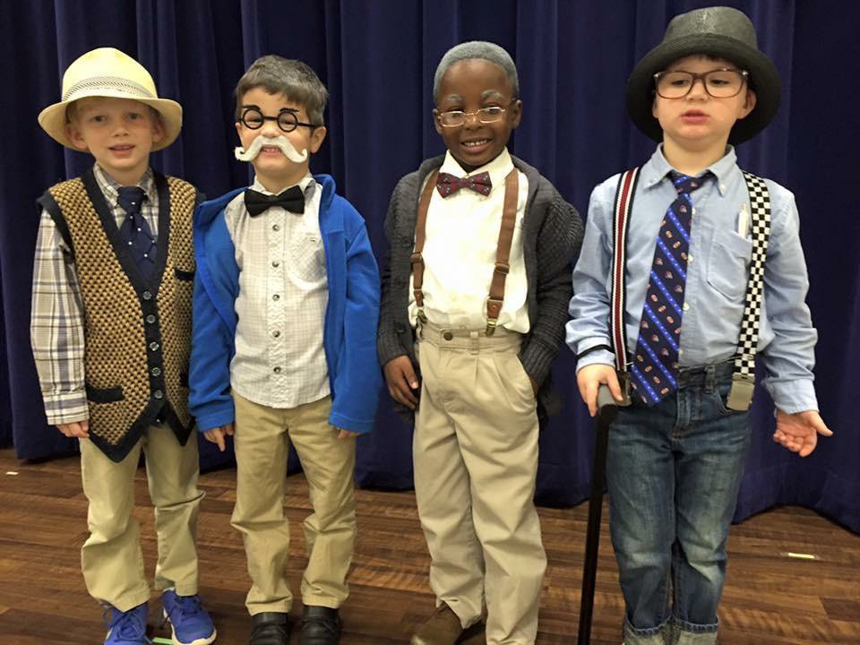 Branch_BISD's tweet photo. Branch Bears are 100 Days SMARTER! ⭐This Friday we will celebrate the 100th day of school! ⭐ Students can dress like they are 100 years old OR wear something representing 100. #TellTheStory #BranchBears https://t.co/j4EiSGxyLw