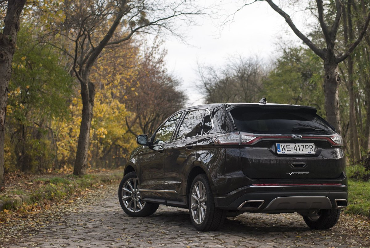 wiksmo's tweet photo. #EdgeVignale: Czy Fordu wolno do premium? Nie wolno mu, ale nie ma to większego znaczenia, bo Edge Vignale ma prawie wszystko to, czego od takiego auta wymagamy. https://t.co/VUmxb9Y8pu