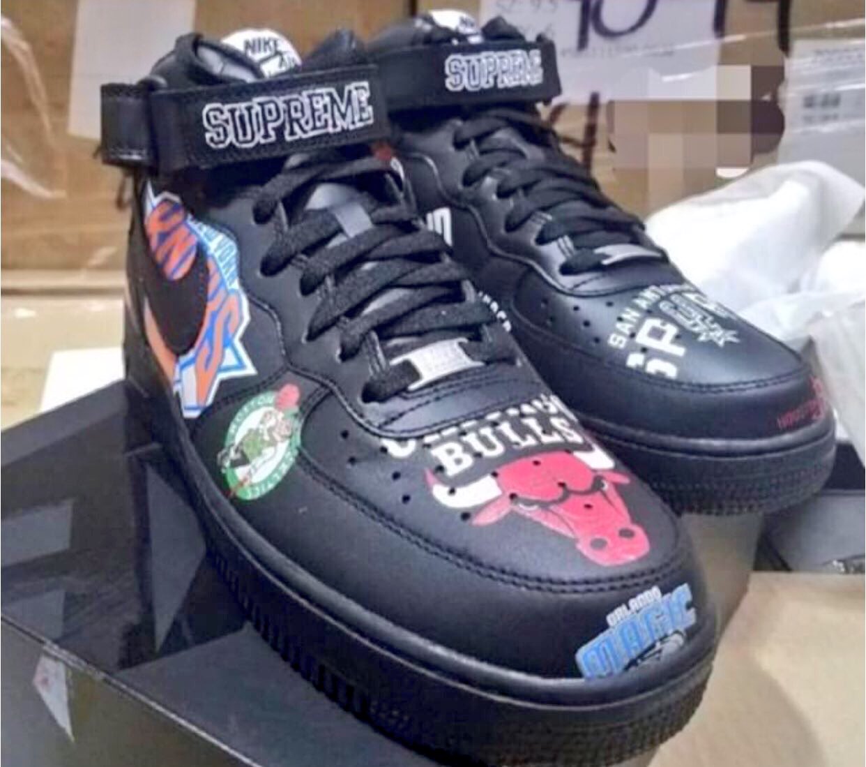 Supreme air outlet force 1 ss18