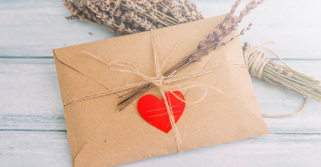 YCMIHOC1's tweet photo. When it comes to Valentine's Day, don't spend big, spend smart! Celebrate #ValentinesDay on a Budget! (615)355-0005. #YouCanMakeItHomeOwnershipCenter #HomeOwner #FirstHome #Family #CreditScore #Mortgage #Smyrna #TN #2018 #Goals #Winter https://t.co/Xv6Ue1oOQx https://t.co/wjob50Fpyr