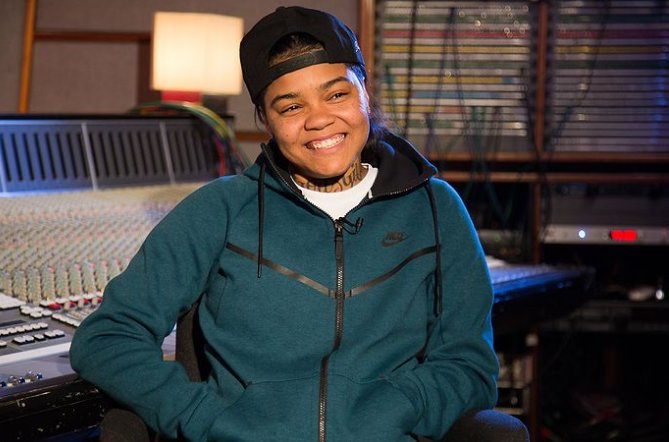 paigebibik's tweet image. Your smile is amazing, your smile makes me smile, your smile brightens up the world, your smile is beyond sexy and perfection, you’re star don’t let anyone tell you you’re not  @YoungMAMusic