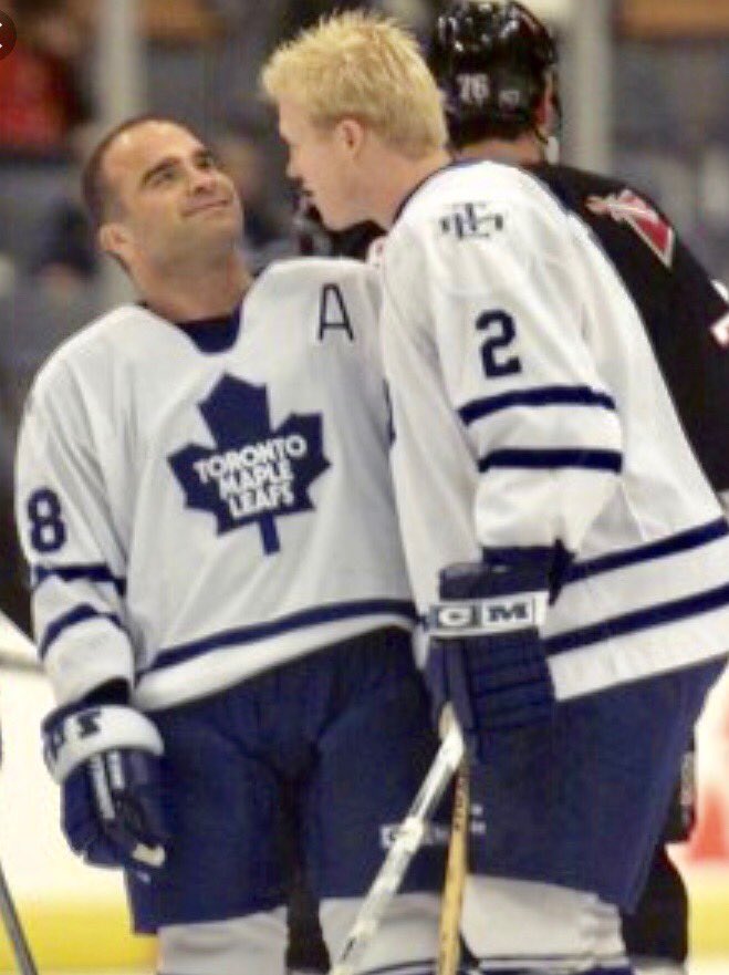 Tie Domi.