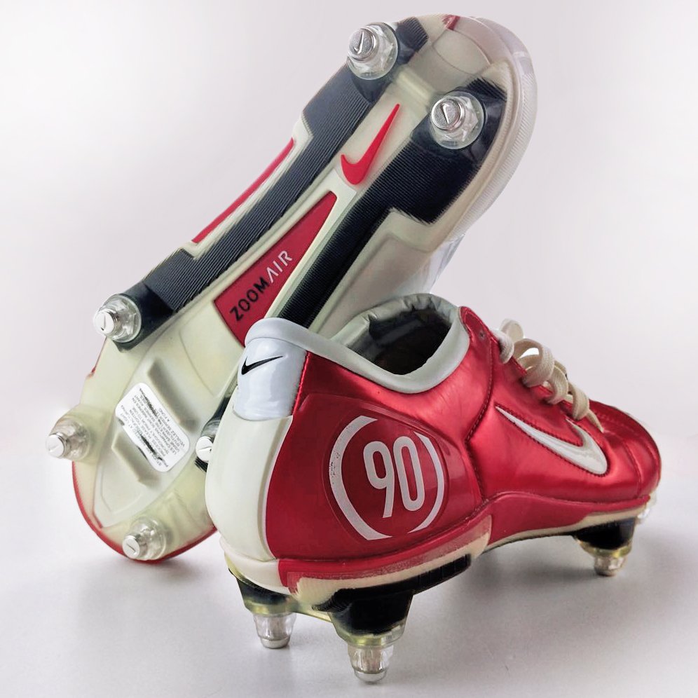 Classic Football Shirts on Twitter: "Classic Football Boots: Nike 90 Zoom Air RT you had a pair of these! https://t.co/1TS1JsdVhR" Twitter