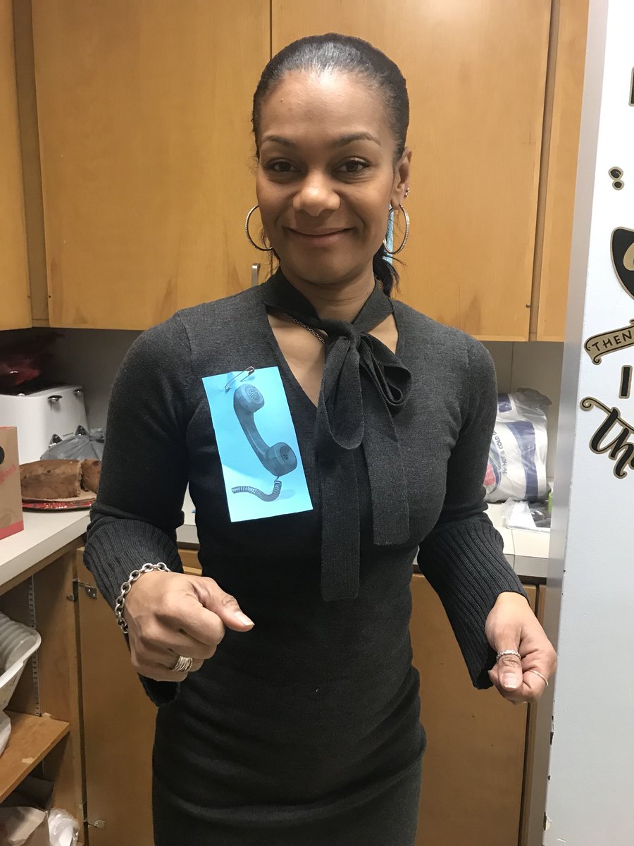 EliaMSch's tweet photo. #BellLetsTalk  promoting mental health and wellness at Elia NikkiSilvera_ CWJefferysCI @LC2_TDSB @LC1_TDSB @tdsb https://t.co/ISQXEsPfp1