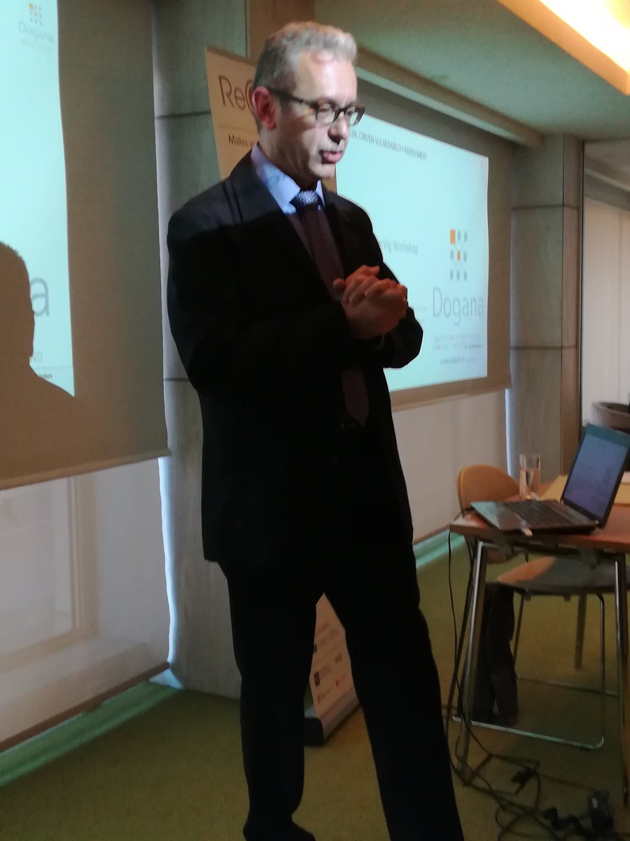 ReCRED_H2020's tweet photo. Angelo Consoli from @supsi_ch leads the session of #H2020PCW for #CyberSecurity in #Social Engineering with a very interesting presentation of the @DOGANAProject 👨‍💻👩‍💻 https://t.co/aONegodnPp
