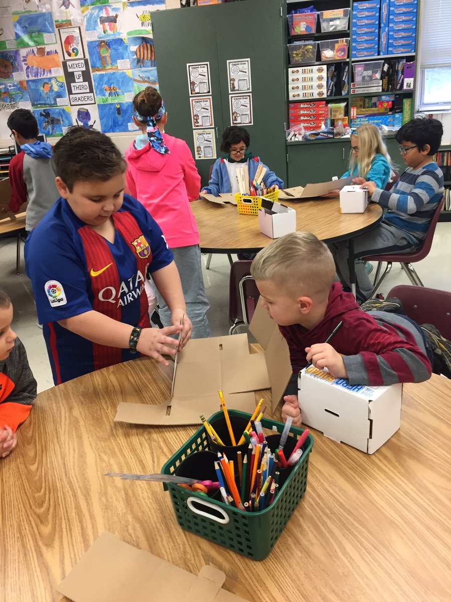 kristiekraynak's tweet photo. We had a productive SCA meeting this morning! SCA prepping for the Pennies for Patients campaign @GkesCounselor #saveyourchange #makingadifference https://t.co/9Pt5qFEjqi