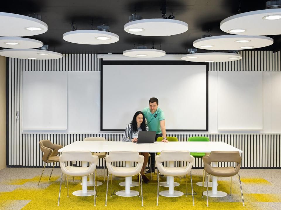 ShineCreativeCa's tweet photo. So, Philips' latest lighting tech claims to be as stimulating as "a strong cup of coffee". Definitely can't beat a hot cup of coffee in the morning, but a light might elongate the effects? Intriguing... #coffeeallday #philips #happytech https://t.co/N14WseiOAg https://t.co/GqI8Da3bni
