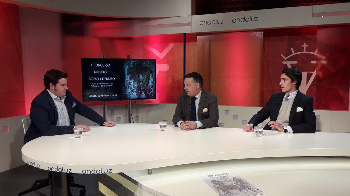 A las 21h en @OndaluzSevilla JOSÉ LUIS PERALTA junto su novillero <a href="/infofernavarro/">Fernando Navarro</a> 

La ganadería de LORA SANGRÁN

Tertulia sobre el campeonato <a href="/AcosoDerriboSev/">Acoso-Derribo Hdad Sevilla</a> que organiza @HdadRociodeSe con el hermano mayor MARCOS CAÑADAS y el garrochista ERNESTO CAMPOS

¡No te lo pierdas!