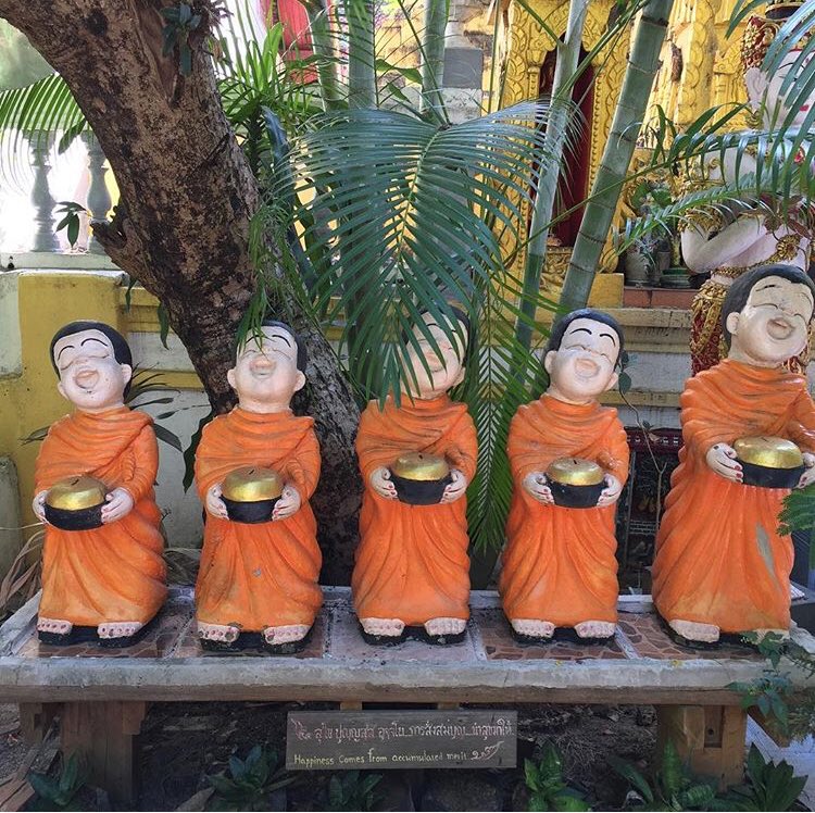 UniqueBatik's tweet image. Watching the lunar eclipse🌑
. 
.
.
.
.
#bohostyle 
#fairtradeclothing
#ethicalclothing
#fairtrade
#fairtradefashion
#lifestye
#shopsmall
#unique 
#artisanmade
#uniquebatik
#ethnicallymade
#textile
#whomademycloths
#tellyourstory 
#handmade 
#Thailand  
#LunarEclipse