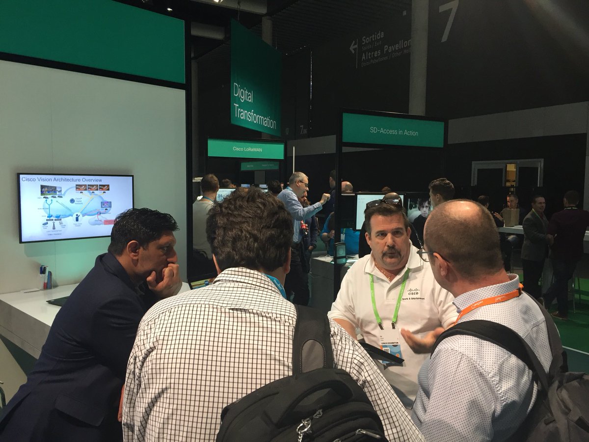 mikecap724's tweet image. Digital experiences unleashed with #ciscovision @CiscoLiveEurope.  Great insights from customers chatting the future (and now) of CX in football, banking, transpo, retail and more #CLEUR2018